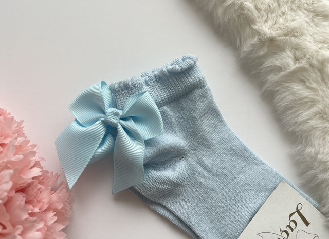 Short Socks with Lace at the Back