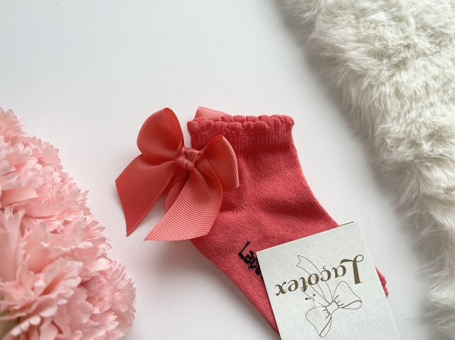 Short Socks with Lace at the Back