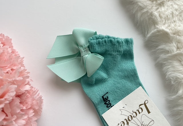Short Socks with Lace at the Back