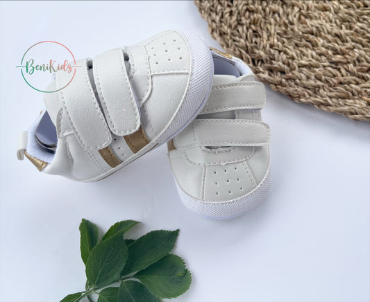 Slyder Sneakers