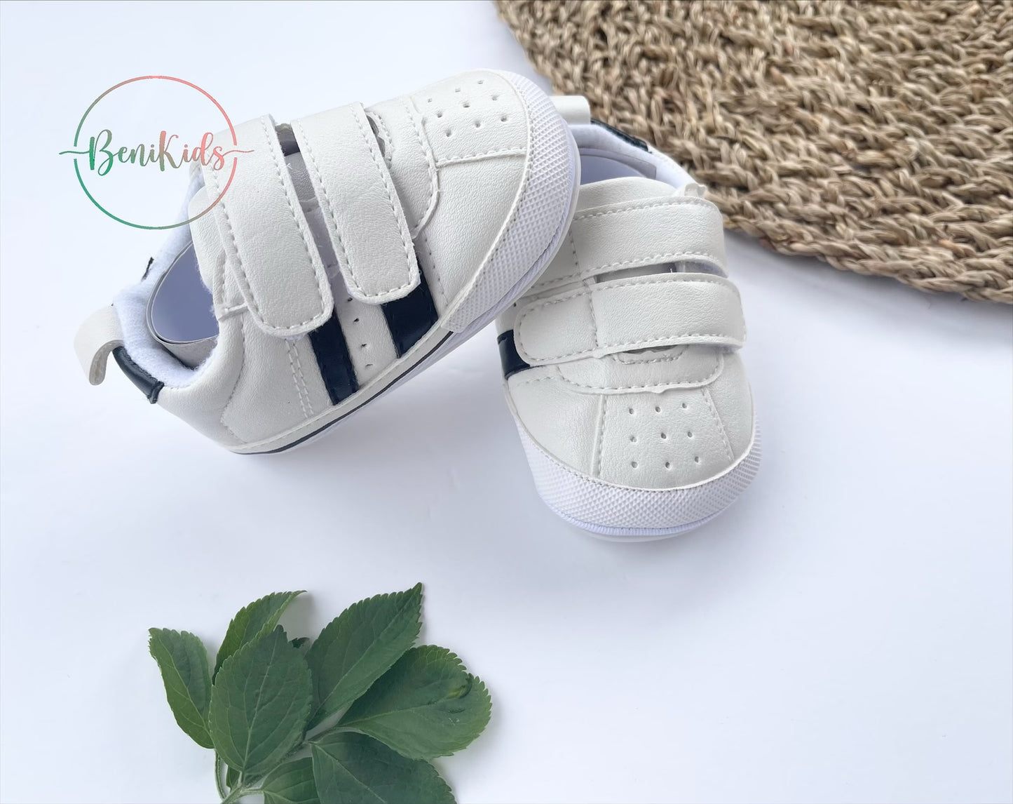 Slyder Sneakers