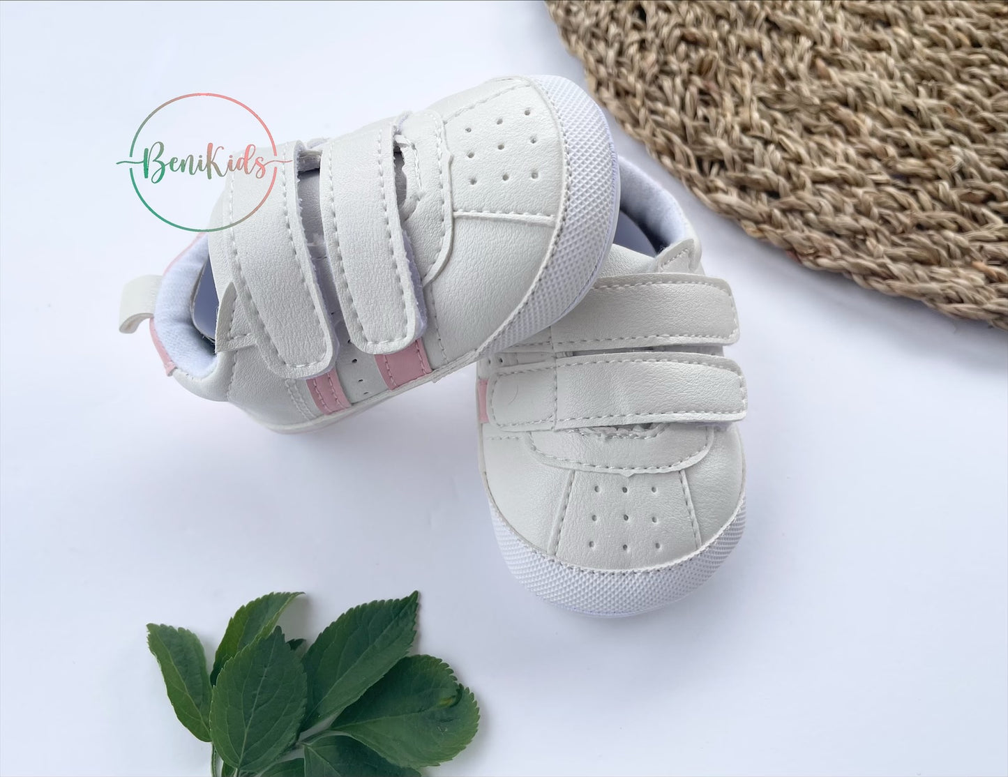 Slyder Sneakers